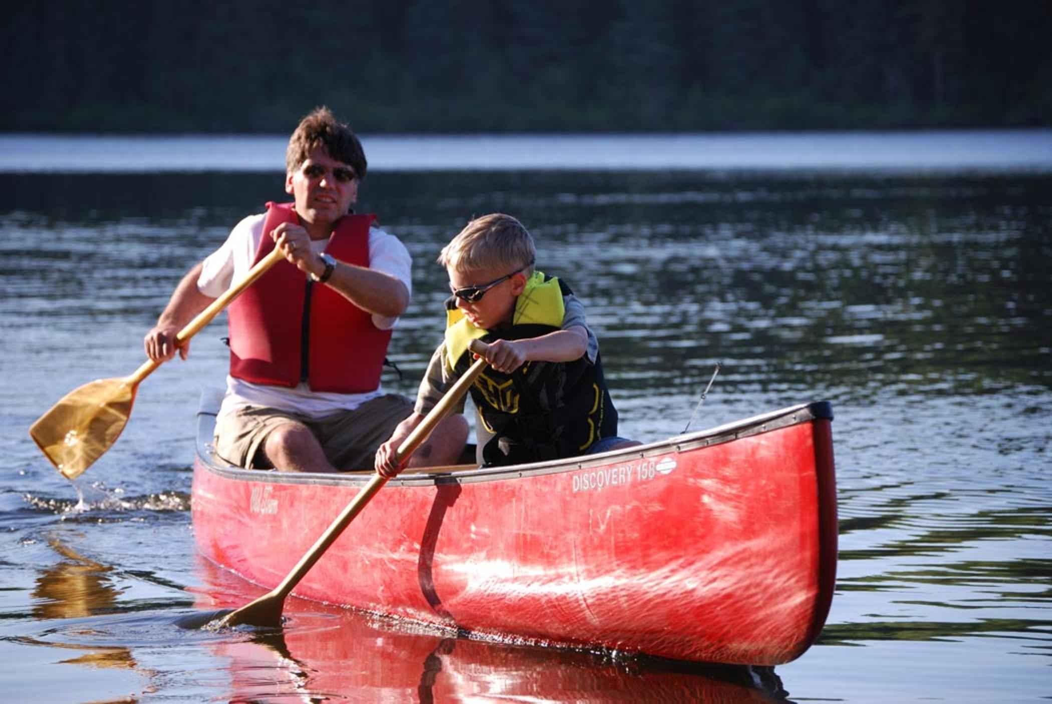 Free Images : sport, boat, river, paddle, vehicle, father, son, boating ... Free Images : sport, boat, river, paddle, vehicle, father, son, boating ...